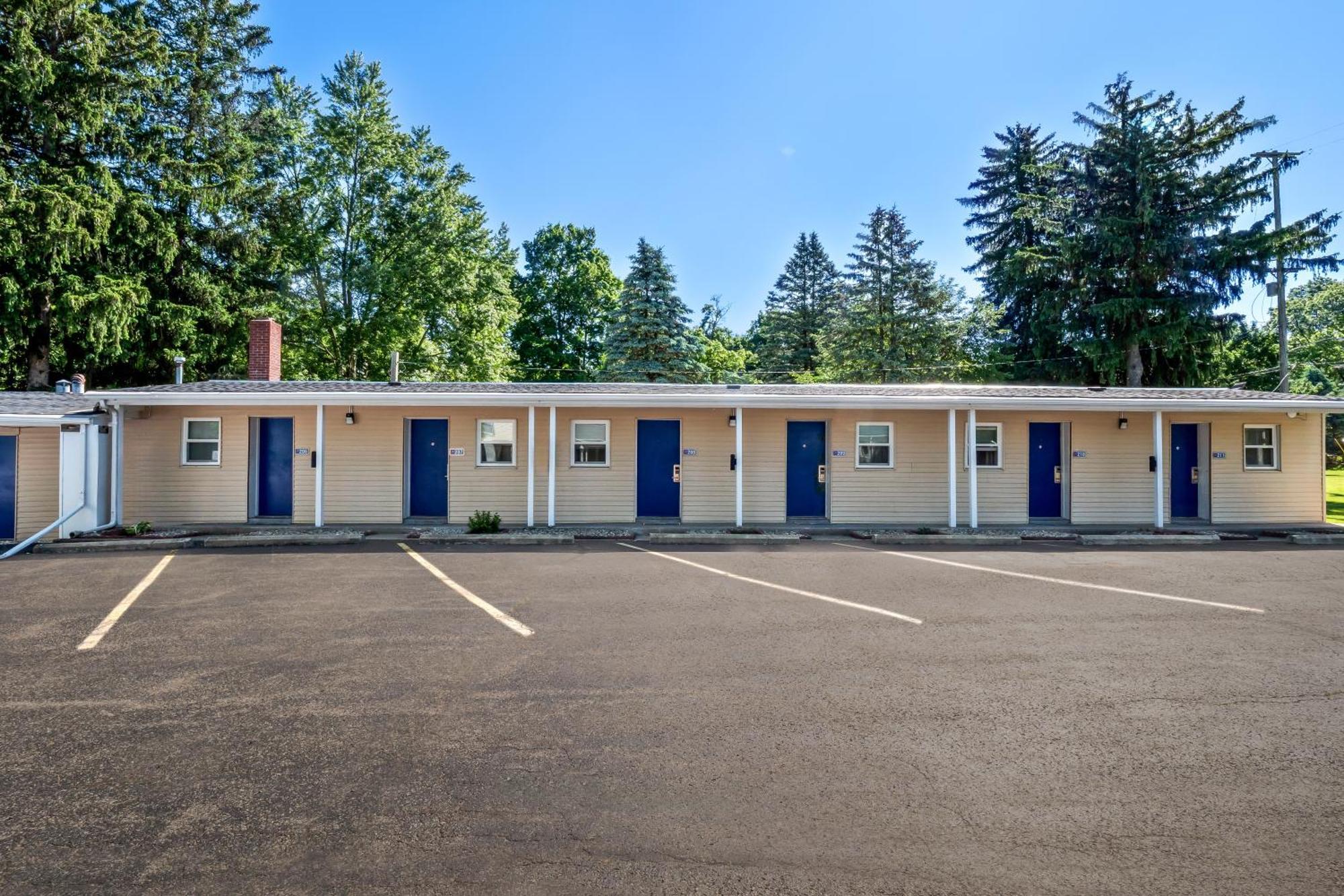 Americas Best Value Inn Jonesville/Hillsdale Ngoại thất bức ảnh